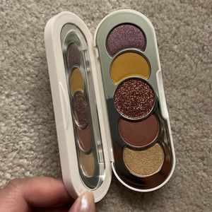 NEW- Rare beauty- mini eyeshadow palette (Sincerely me)